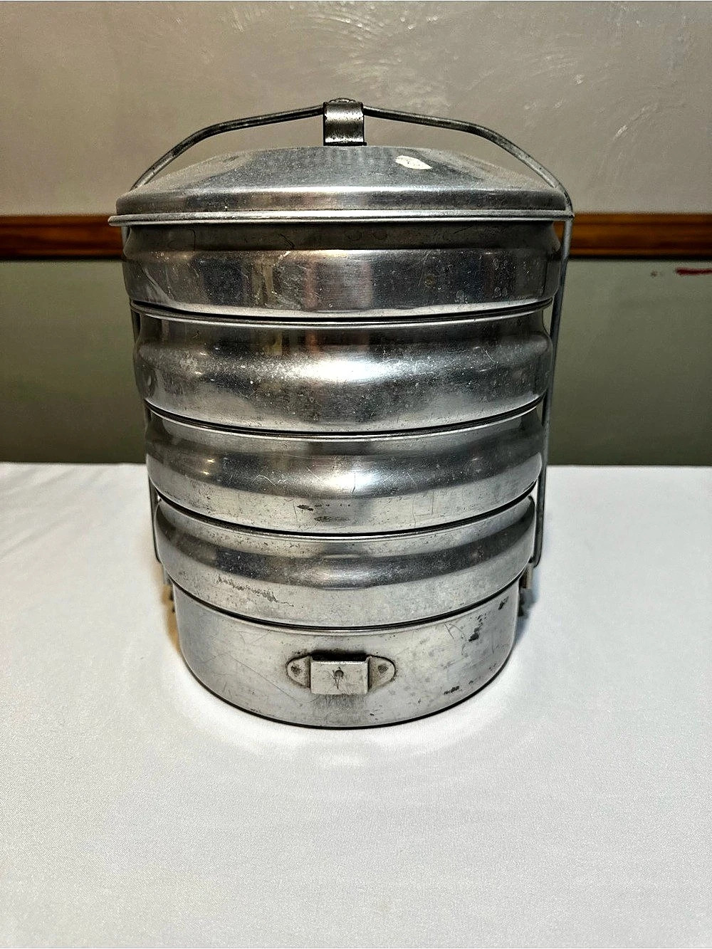 Vintage Regal 5 Tier Aluminum Cookware /Picnic / lunch carrier